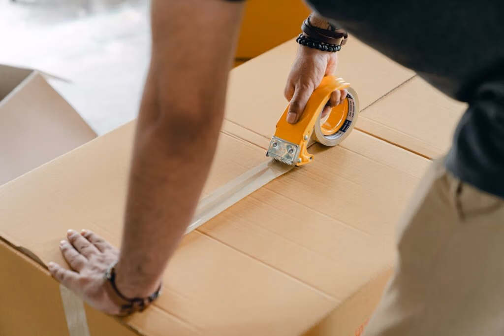 Efficiently Pack Heavy Items - reliancemovingsolutions.com Efficiently Pack Heavy Items